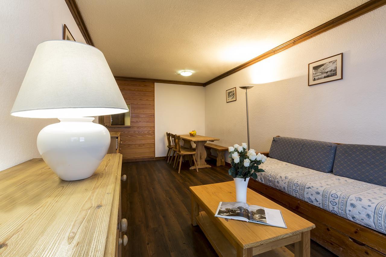 Madame Vacances Residence Alpina Lodge Val-dʼIsère Buitenkant foto